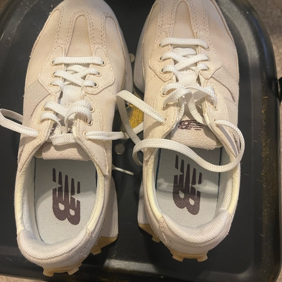 New Balance 327 Women's Cream Sneakers - Picture 4 of 5